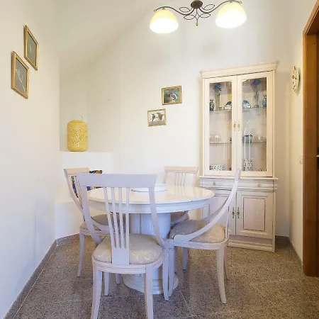 Ll Gatto Pizzo City Center With Wonderful Sea Views