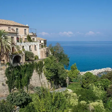 Apartman Ll Gatto Pizzo City Center With Wonderful Sea Views *