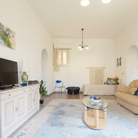 Ll Gatto Pizzo City Center With Wonderful Sea Views Apartman *
